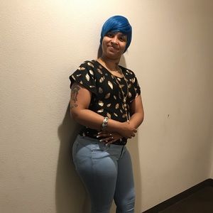 Meet your Posher, Red